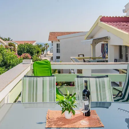 Semak Apartamento